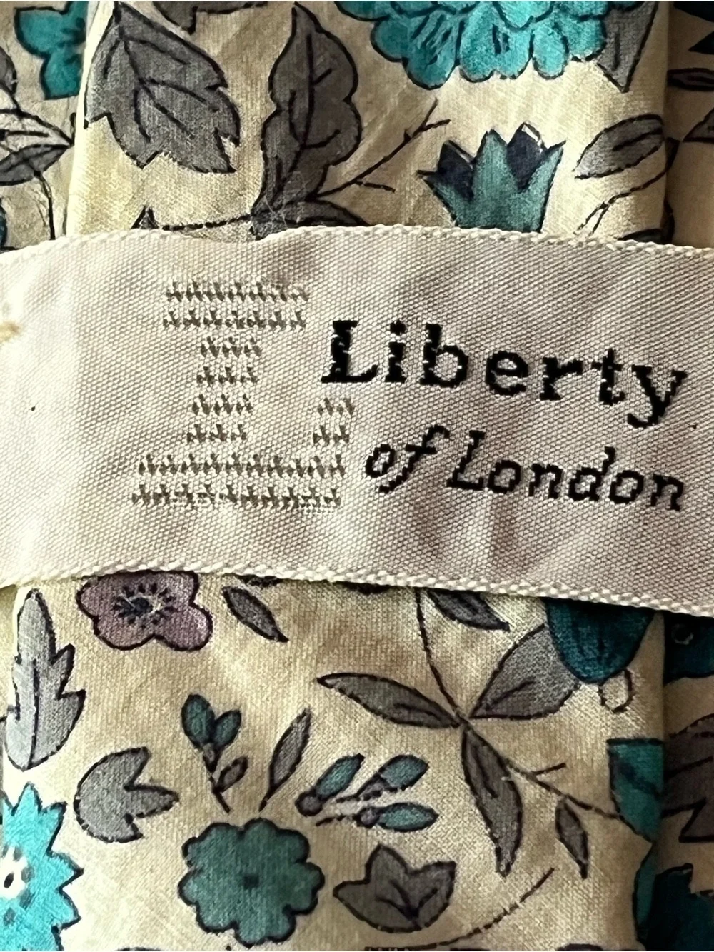 Liberty of London Floral Print Tana Lawn Cotton Neck TIe